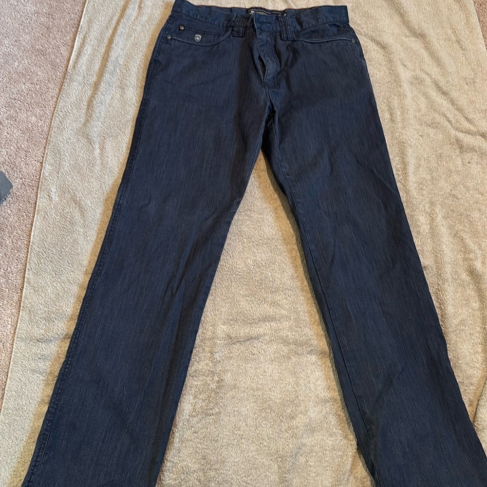 Men’s point zero dark wash jeans